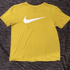 Nike T-shirt
